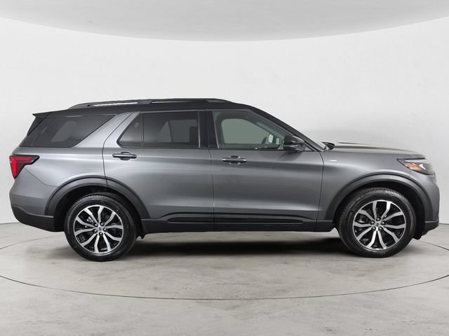 Used 2026 Ford Explorer ST-Line AWD/4WD image 4