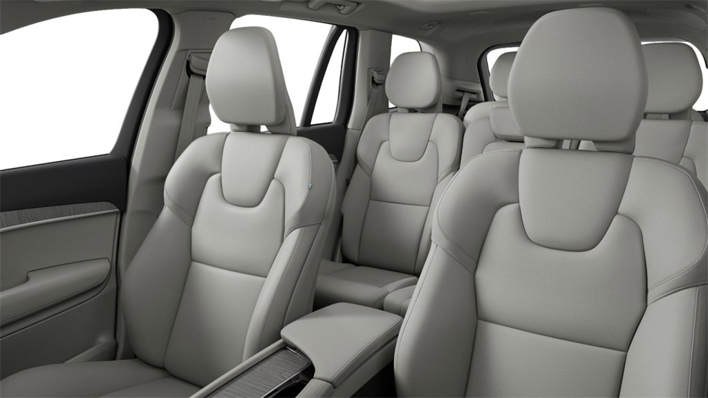 Certified 2024 Volvo XC90 B6 Plus w/ Protection Package Premier image 5