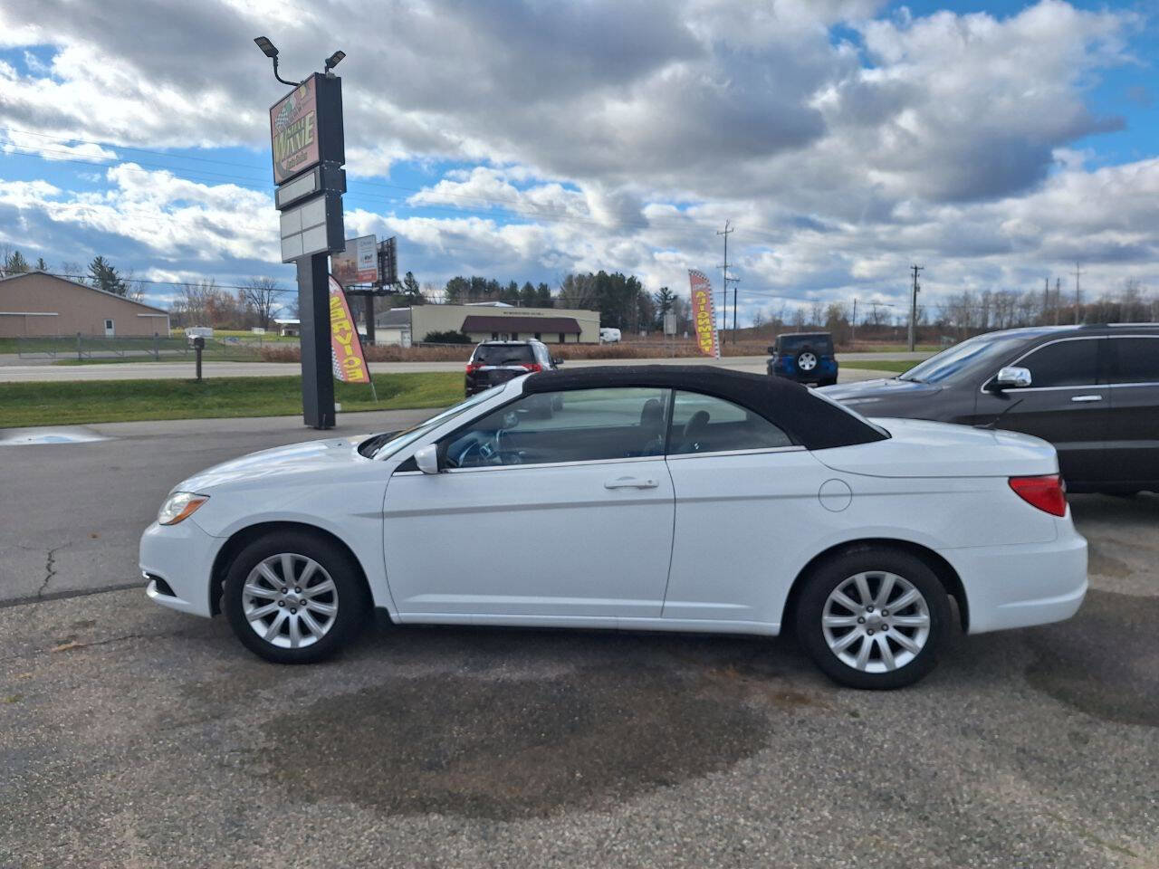 Used 2012 Chrysler 200 Touring image 1