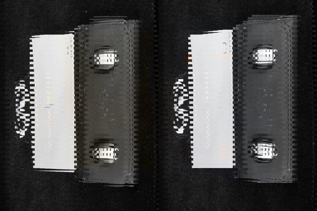 Used 2013 INFINITI G37 x w/ Premium Pkg image 40