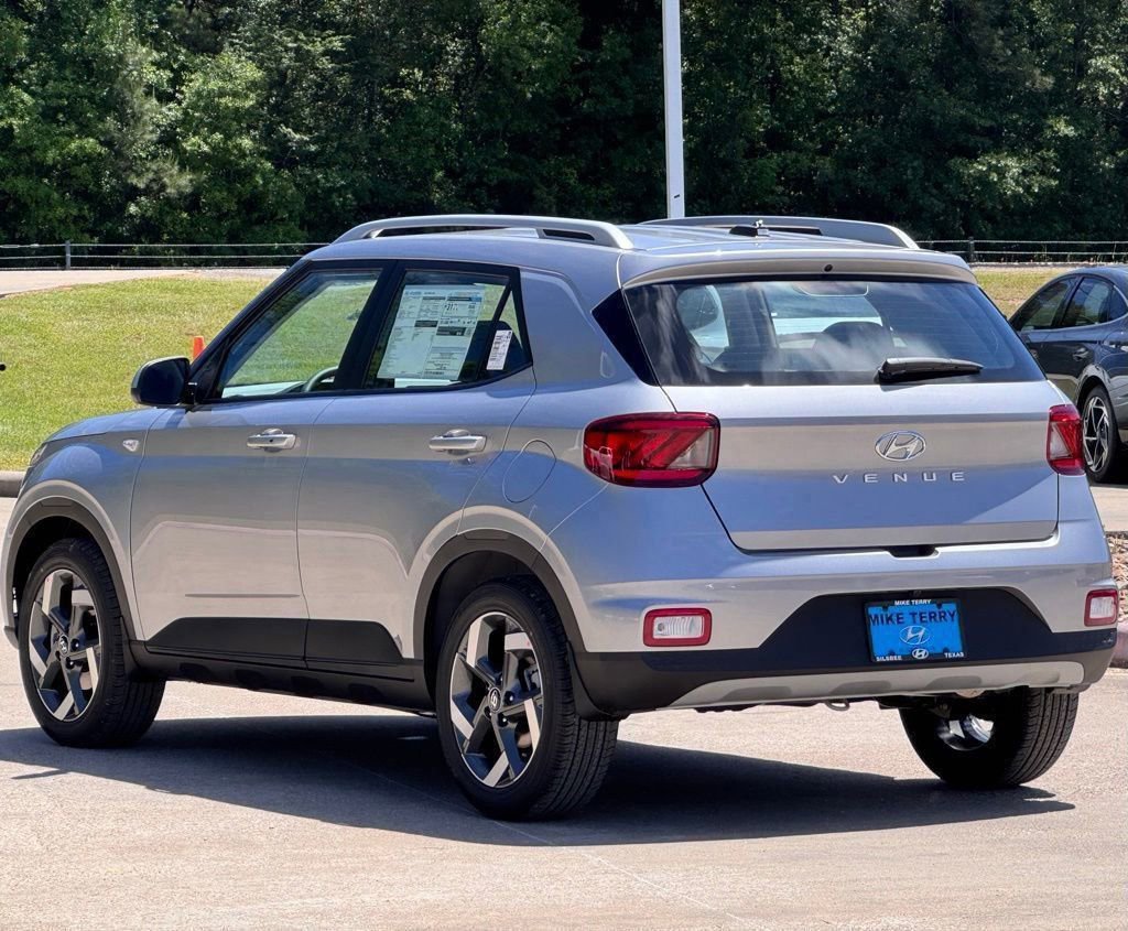 New 2026 Hyundai Venue SEL image 12