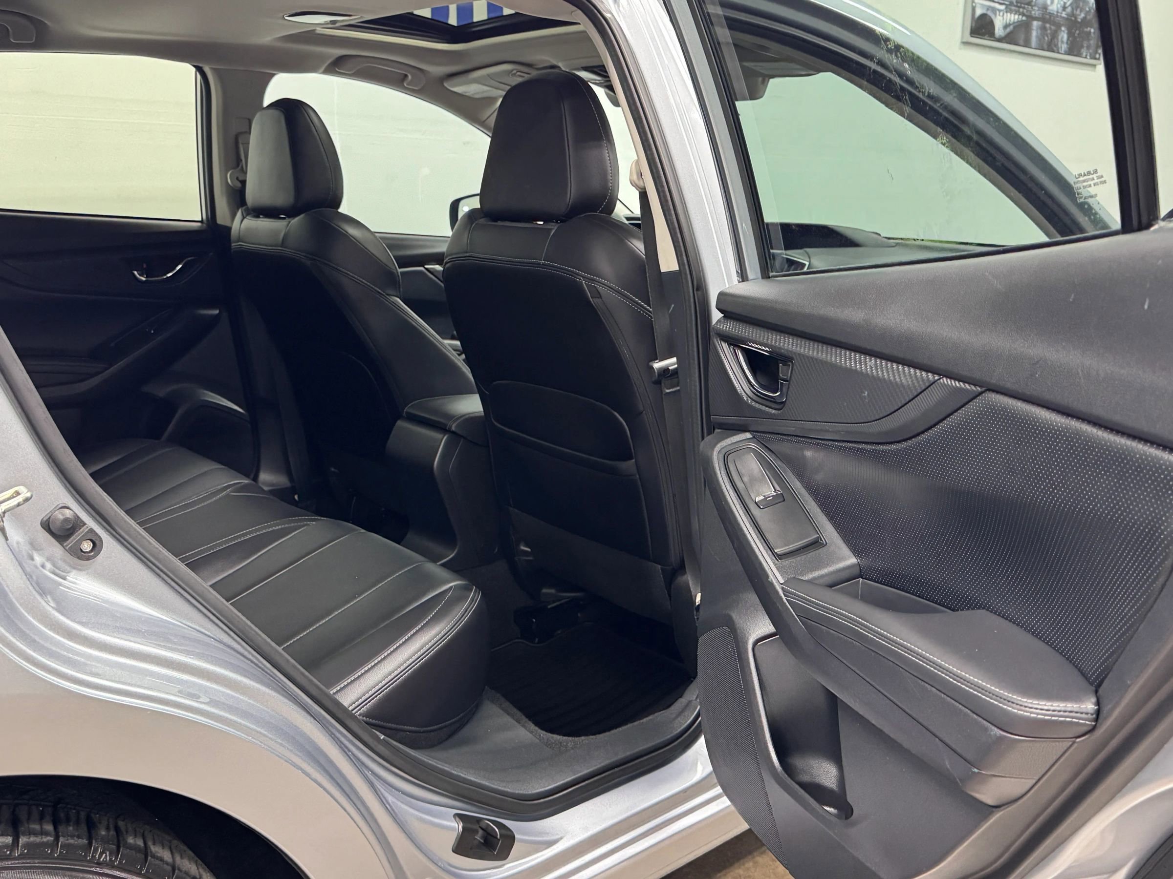 Used 2017 Subaru Impreza 2.0i Limited w/ Moonroof/BSD & Rcta/Eyesight AWD/4WD image 15