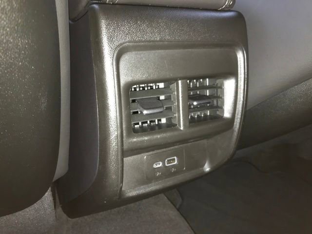 Certified 2025 Cadillac XT4 Premium Luxury image 17