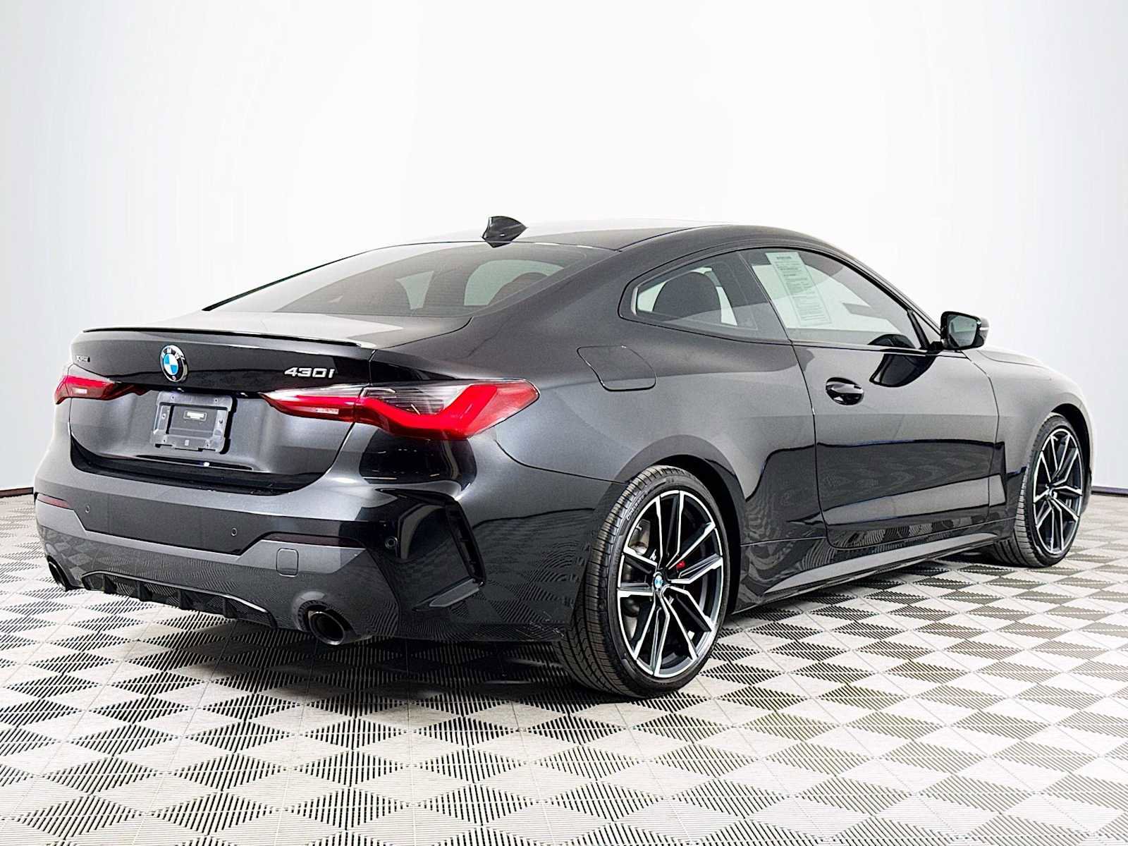 Used 2023 BMW 430i xDrive Coupe w/ M Sport Package image 5