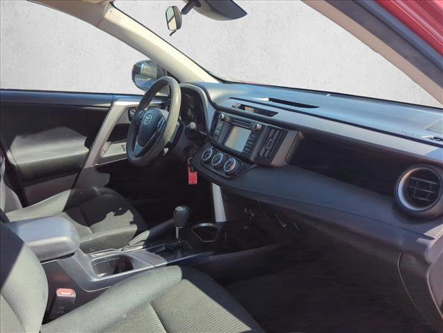 Used 2017 Toyota RAV4 LE image 20