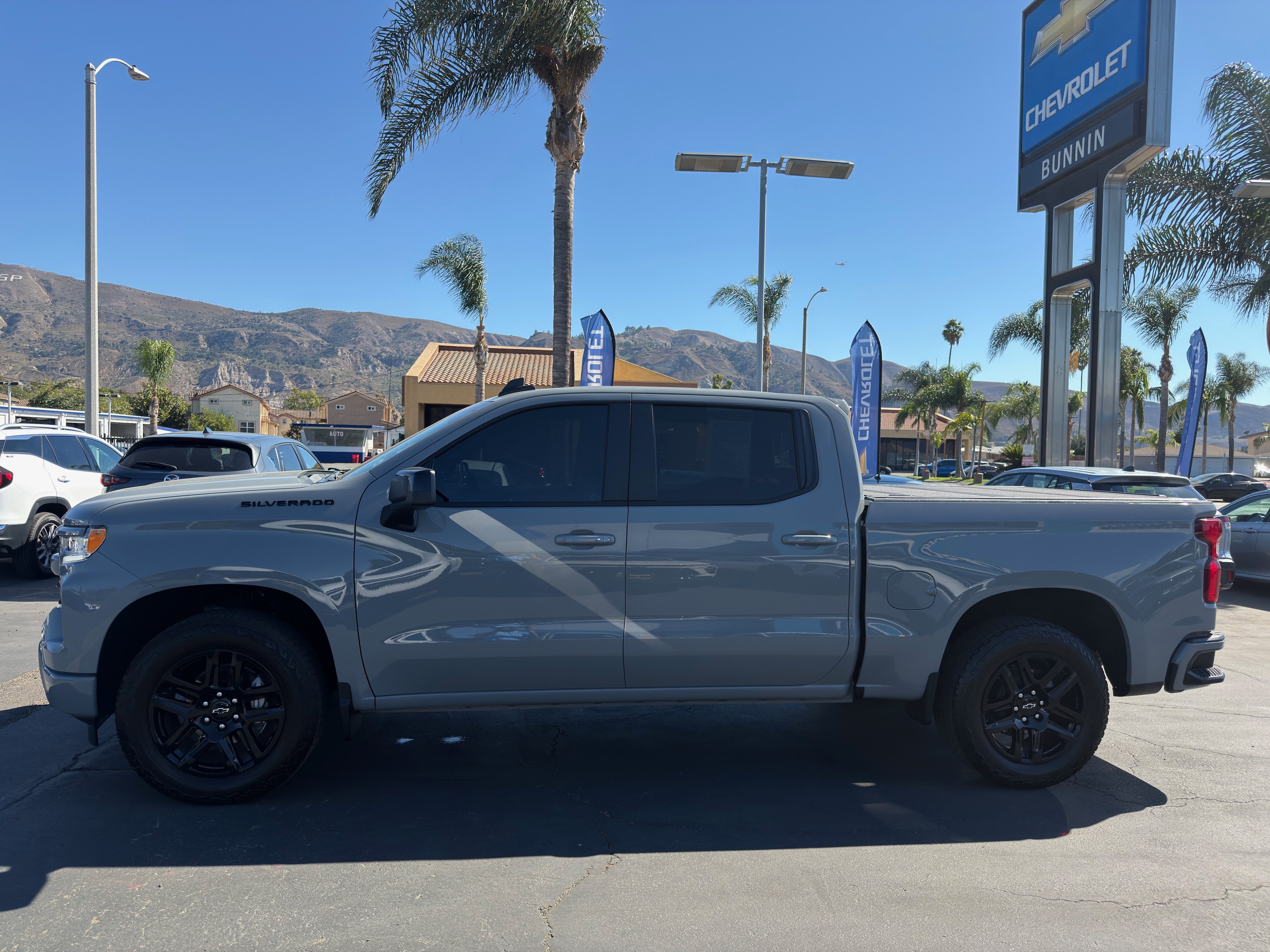 Used 2024 Chevrolet Silverado 1500 RST w/ Convenience Package II RWD image 5