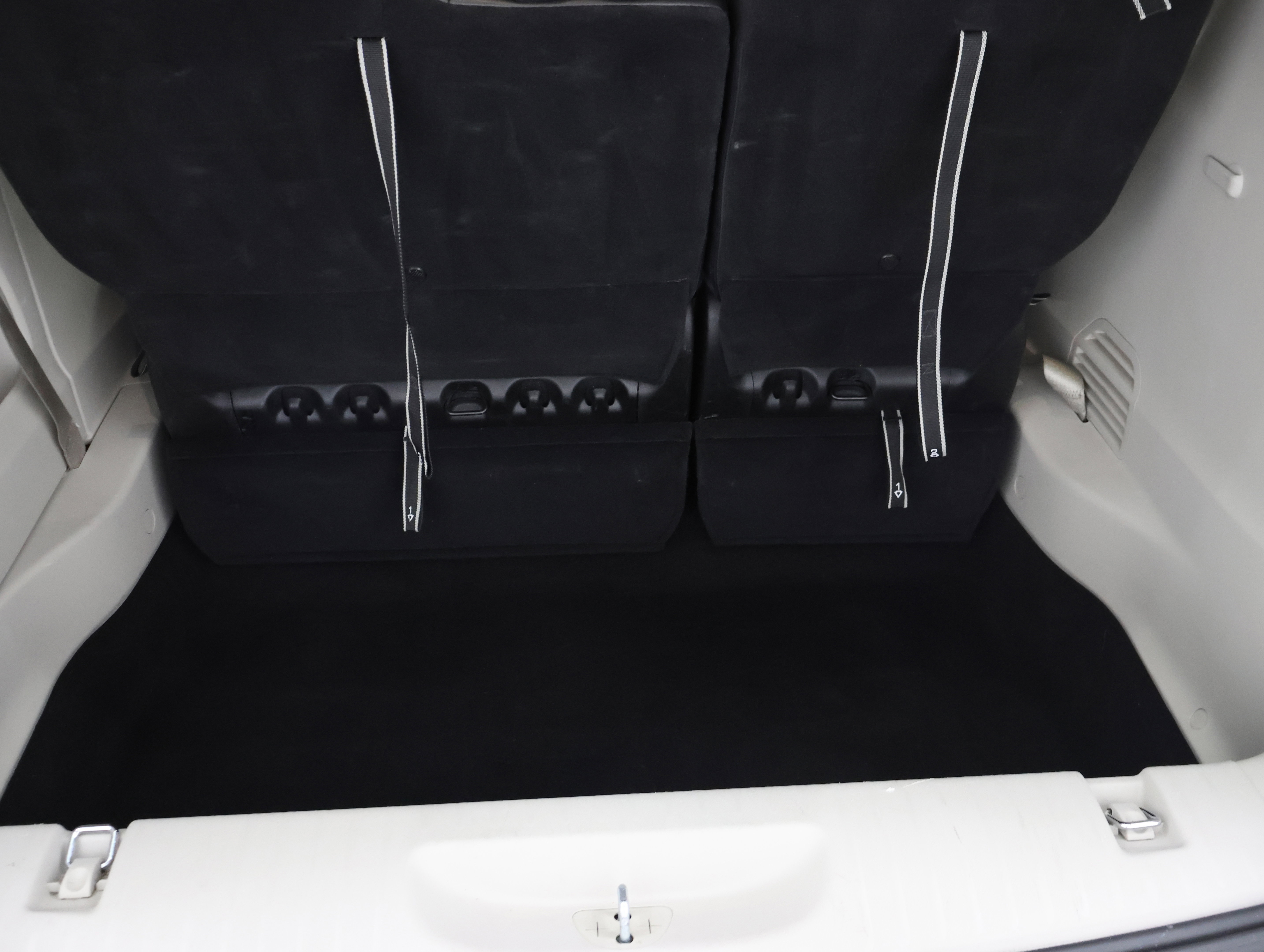 Used 2024 Chrysler Pacifica Touring-L FWD image 27