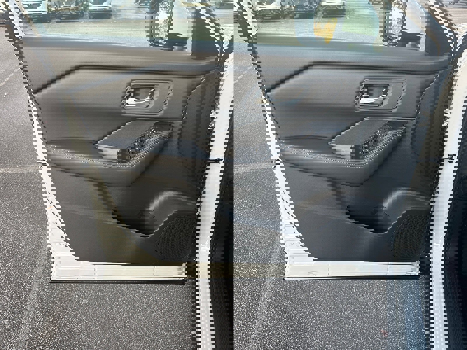 New 2026 Nissan Rogue SV image 10