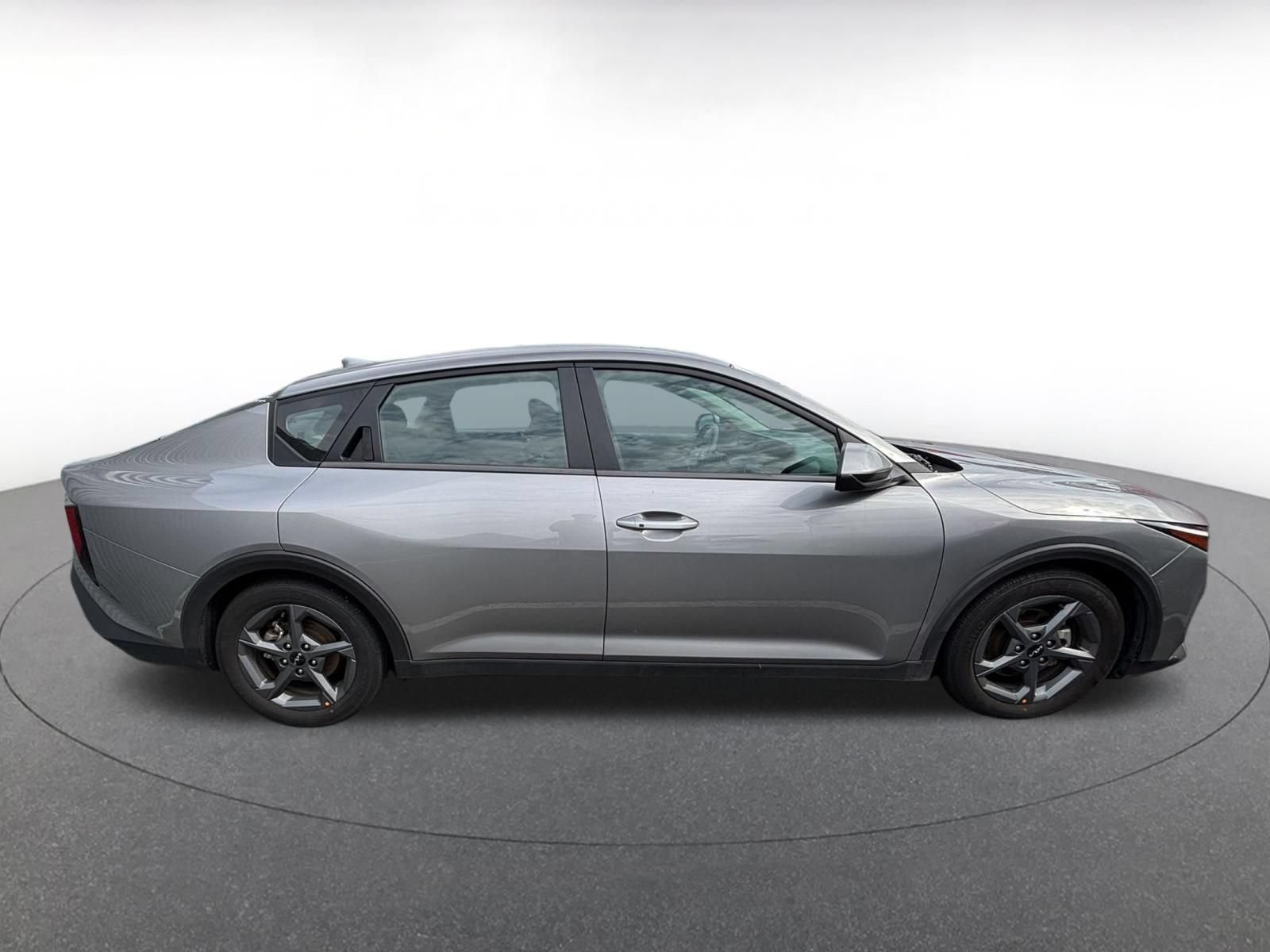 Used 2025 Kia K4 FWD image 12