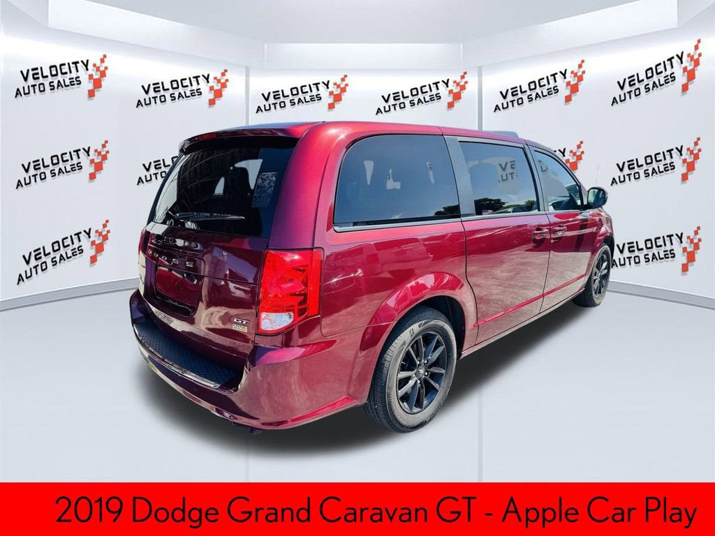 Used 2019 Dodge Grand Caravan GT image 3