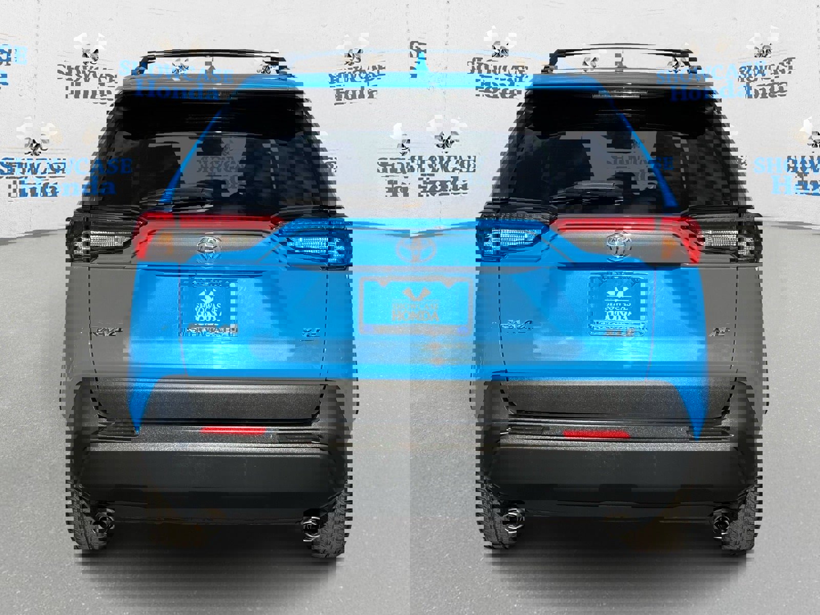 Used 2020 Toyota RAV4 XLE image 7