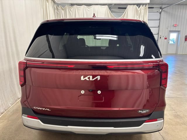 Used 2025 Kia Carnival FWD image 5