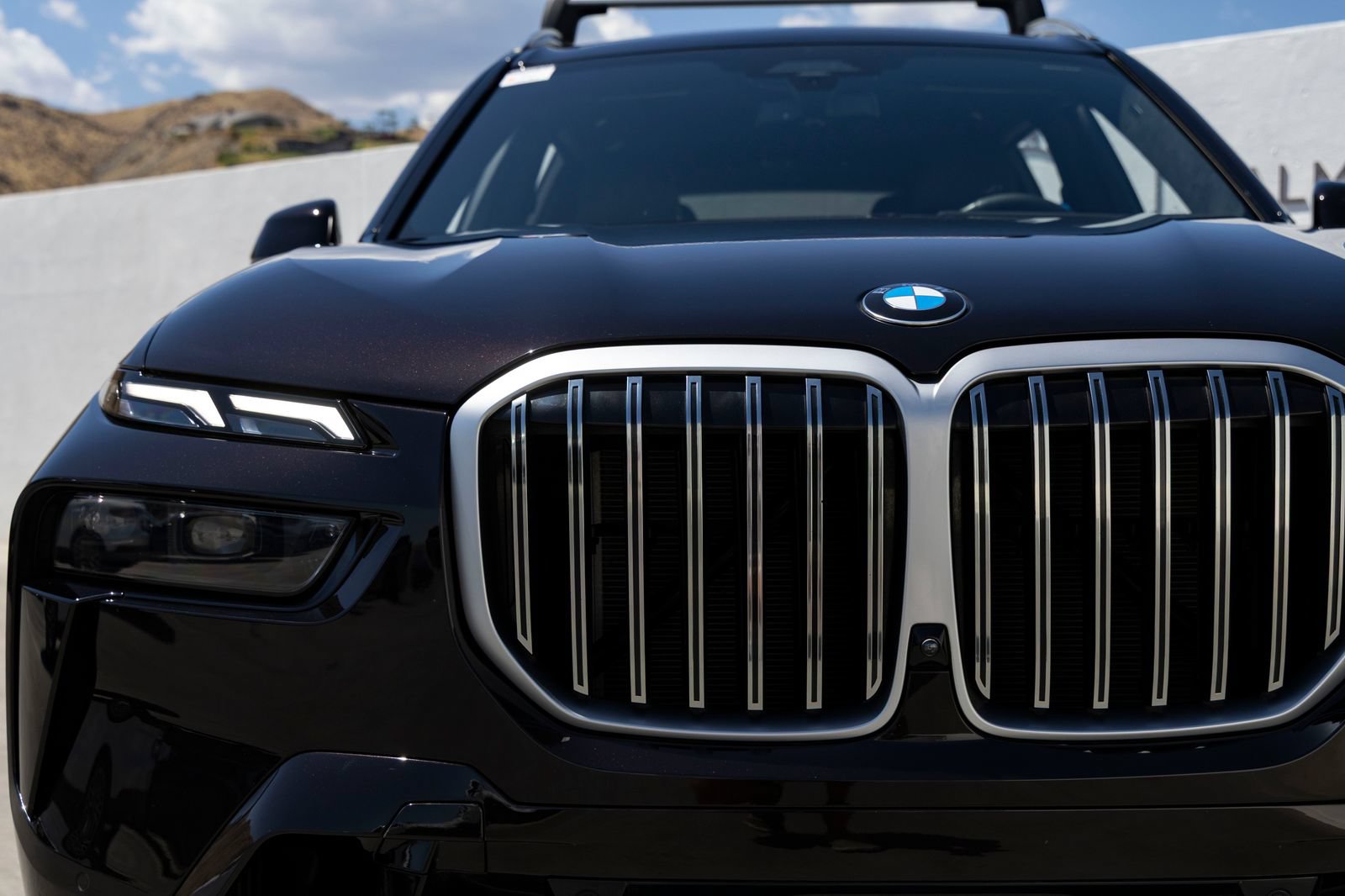 Used 2023 BMW ALPINA XB7 AWD/4WD image 9