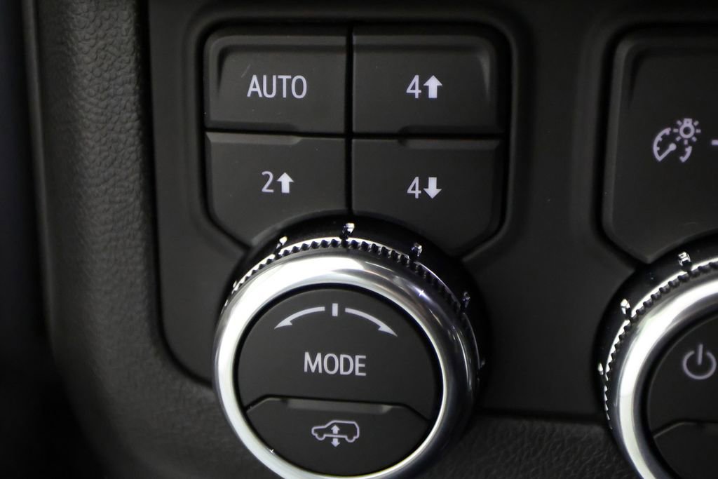 Used 2026 GMC Yukon Denali Ultimate image 31