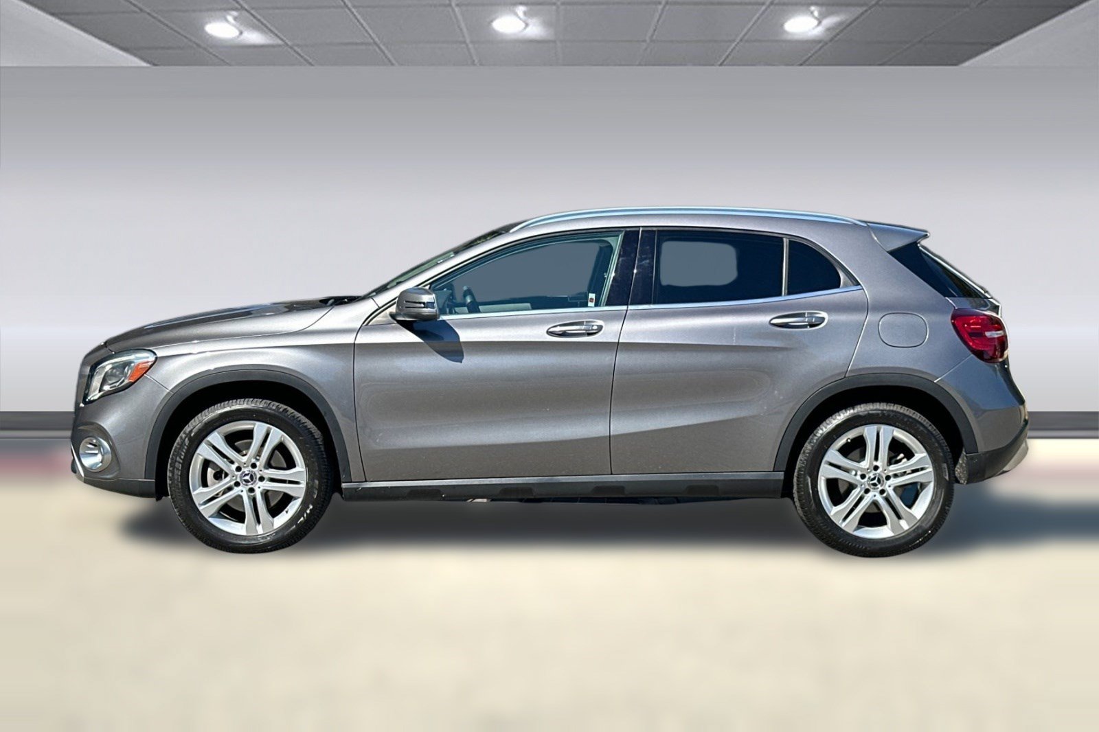 Certified 2020 Mercedes-Benz GLA 250 4MATIC image 2