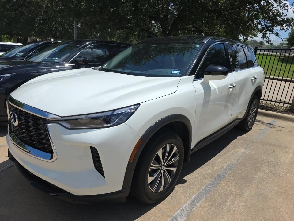 Certified 2023 INFINITI QX60 Pure FWD image 16
