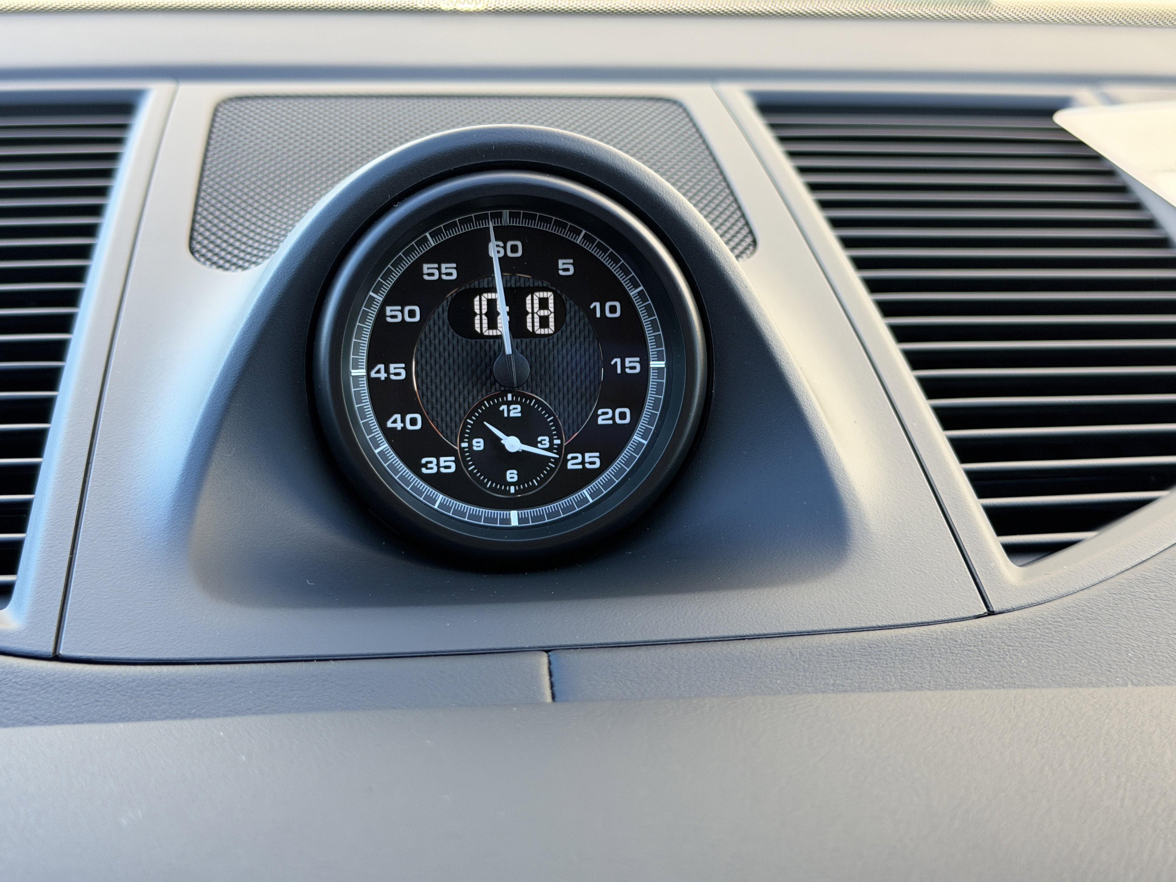 New 2026 Porsche Macan S image 27