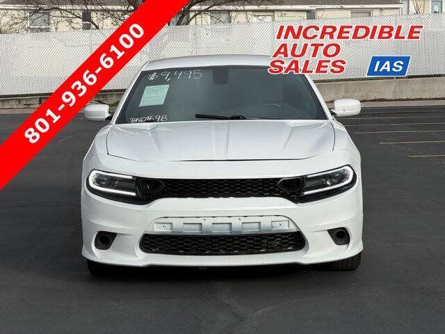 Used 2018 Dodge Charger SXT image 1