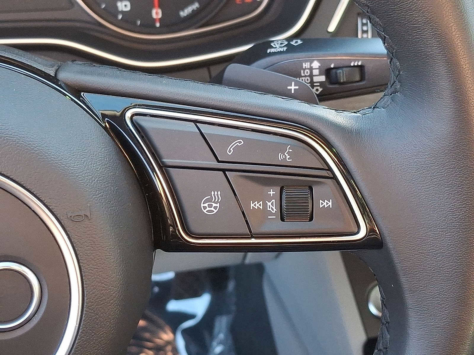 Used 2023 Audi A4 2.0T Premium w/ Convenience Package image 18