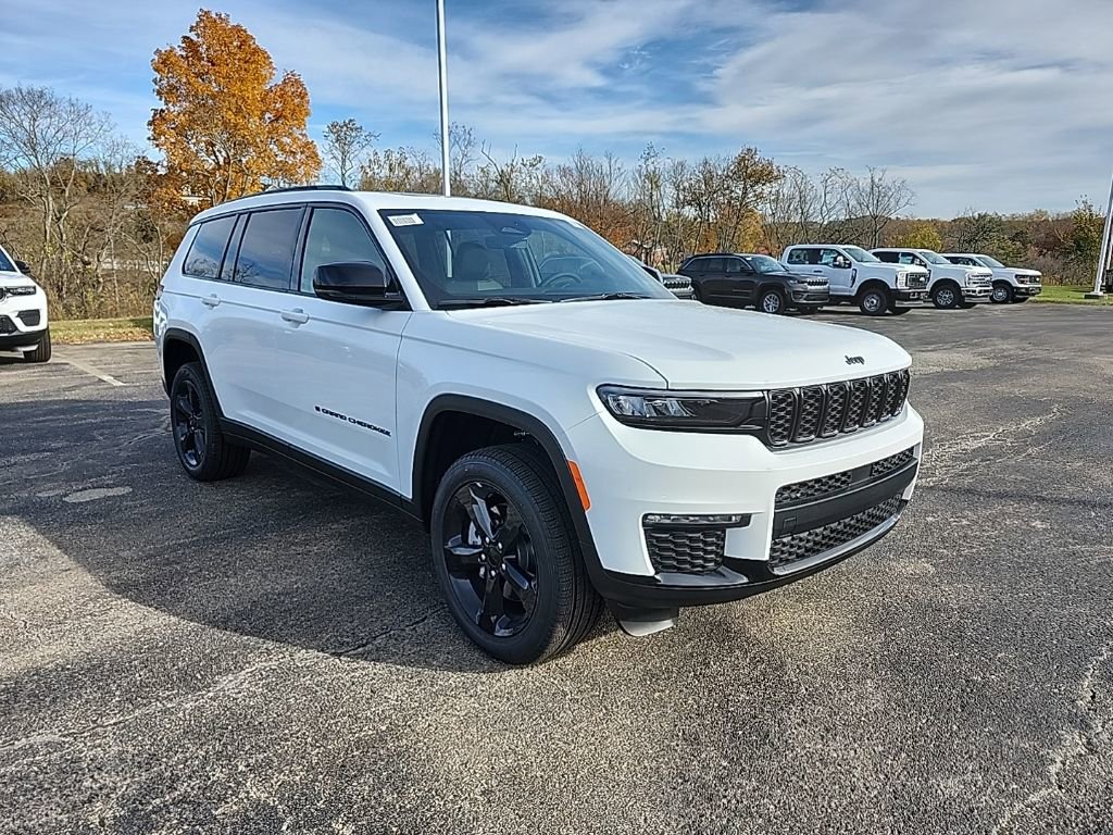 New 2025 Jeep Grand Cherokee L Limited w/ Black Appearance Package image 1