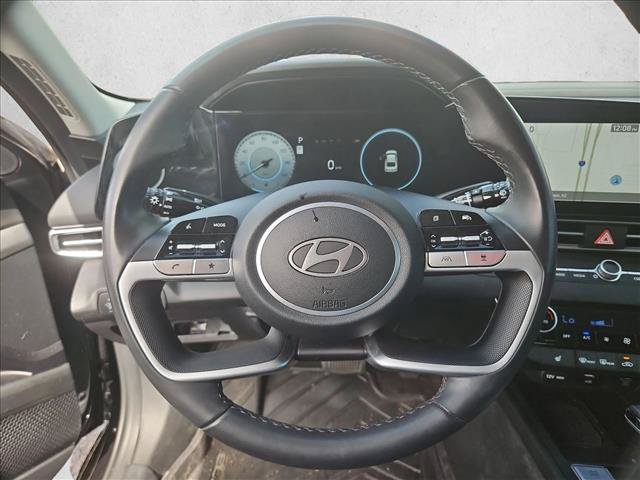 Used 2024 Hyundai Elantra SEL w/ Convenience Package FWD image 13