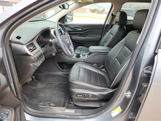 Used 2021 GMC Acadia Denali image 11