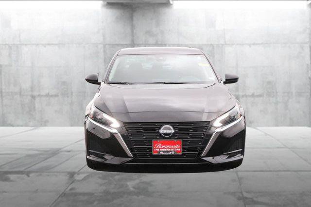 Used 2025 Nissan Altima 2.5 SV image 4