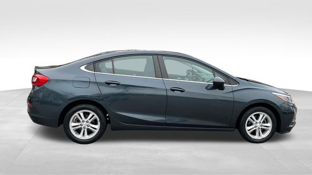 Used 2017 Chevrolet Cruze LT image 11