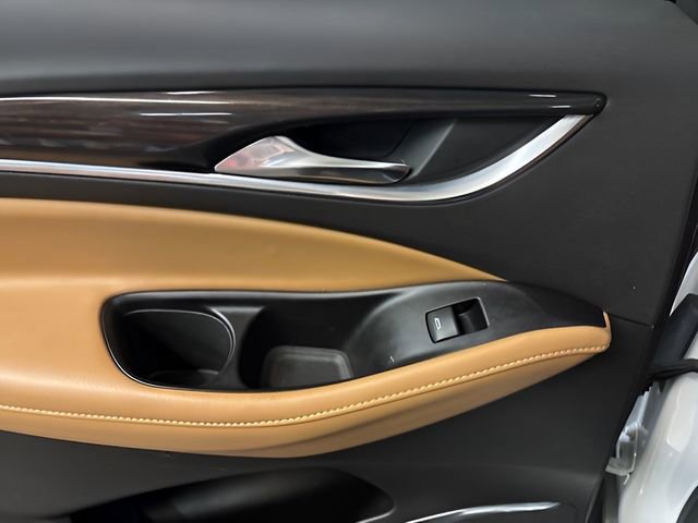 Used 2020 Buick Enclave Essence w/ Sound and Sites Package image 15