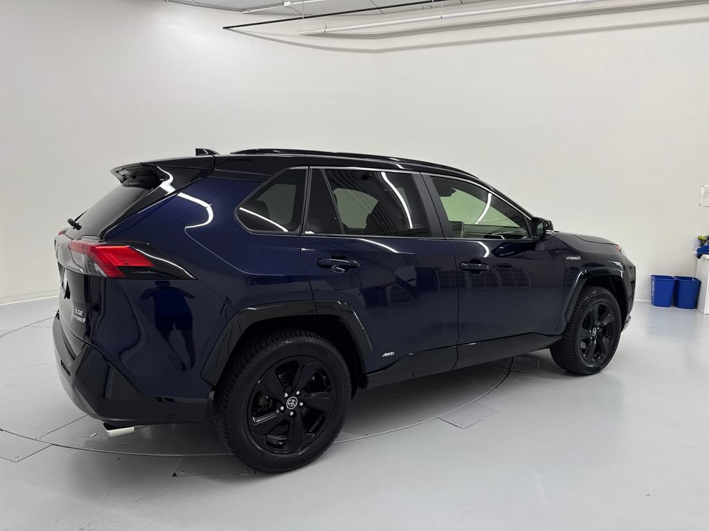 Used 2019 Toyota RAV4 XSE w/ XSE Weather Package AWD/4WD image 5