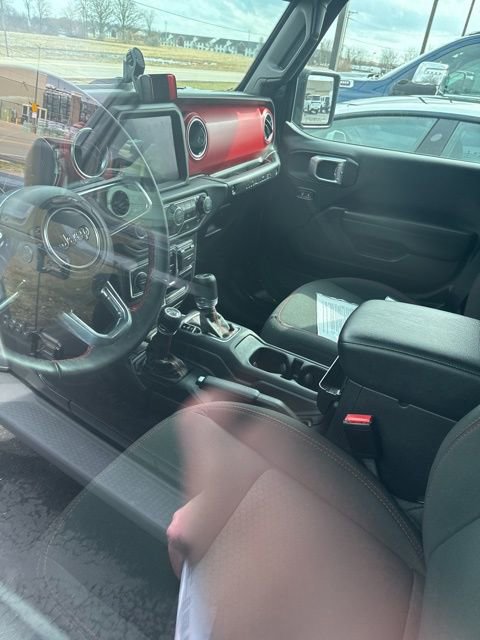 Used 2023 Jeep Wrangler Unlimited Rubicon w/ Cold Weather Group image 2