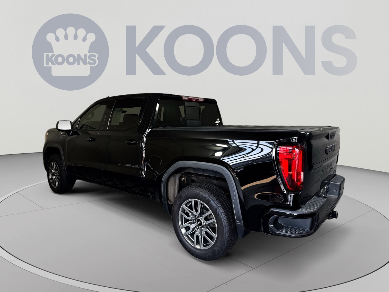 Used 2021 GMC Sierra 1500 AT4 w/ AT4 Premium Package AWD/4WD image 4