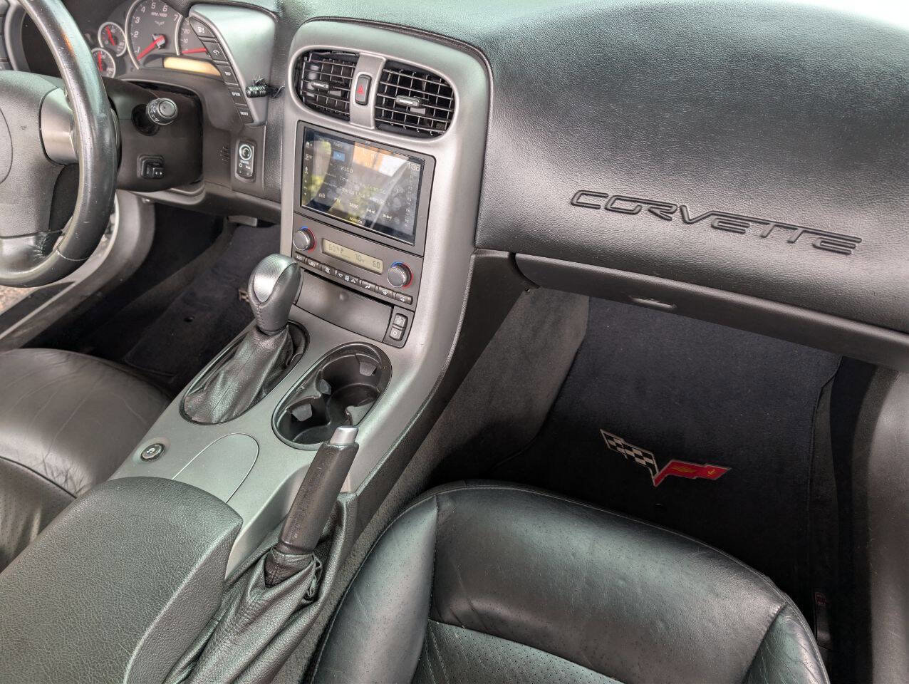 Used 2006 Chevrolet Corvette Convertible w/ Preferred Equipment Group image 16