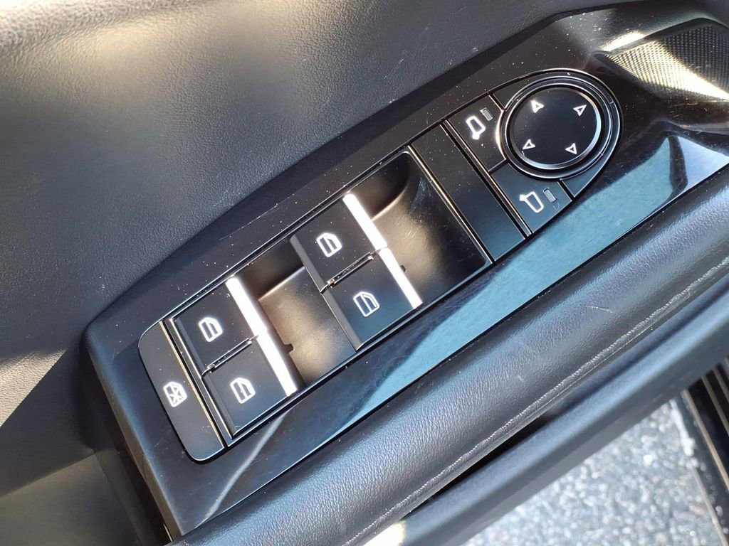 Used 2025 MAZDA MAZDA3 s image 13