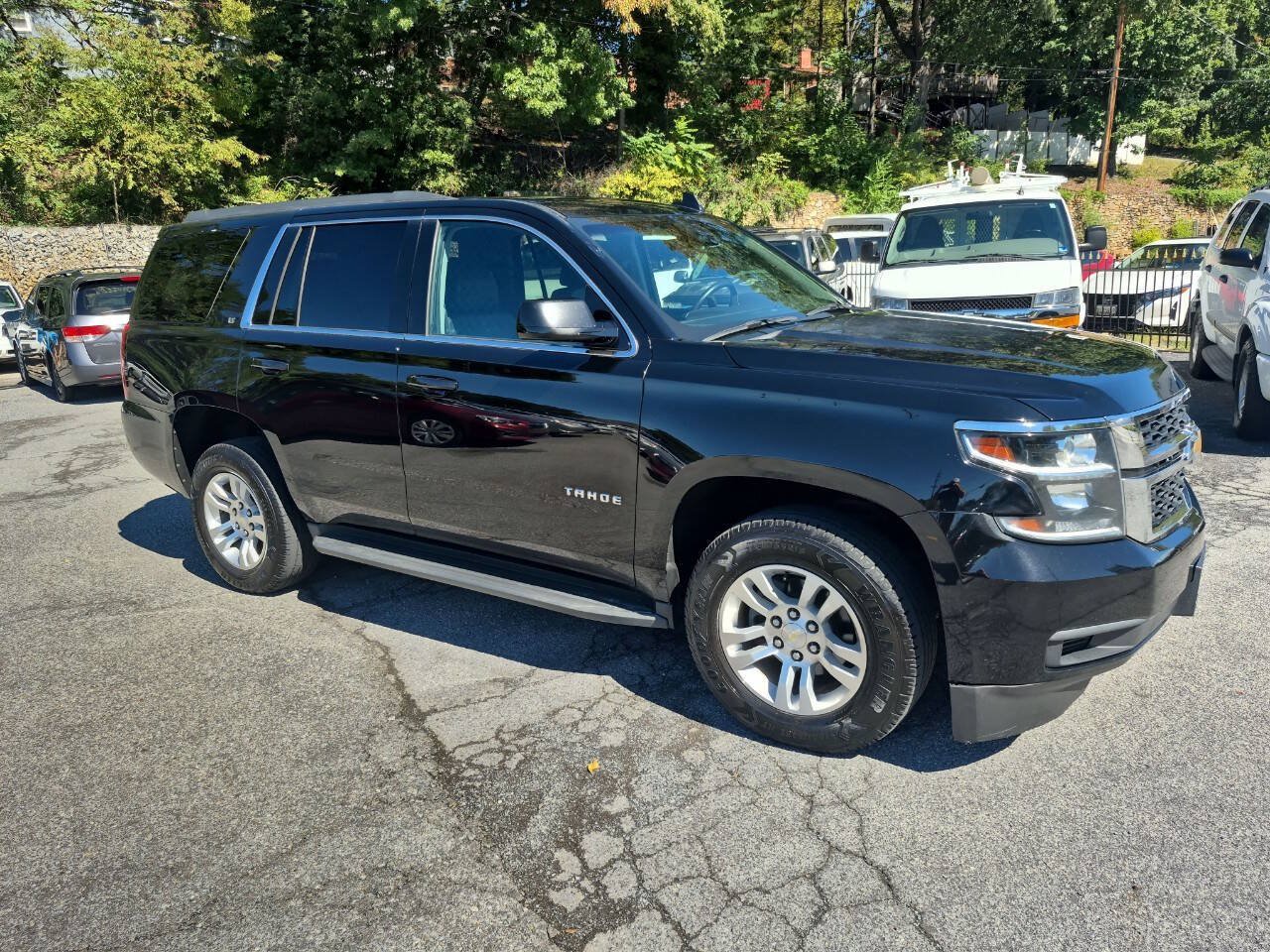 Used 2018 Chevrolet Tahoe LT AWD/4WD image 3