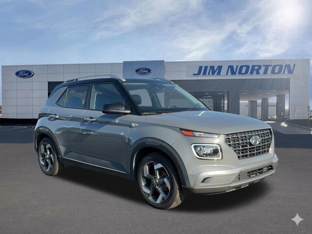 Used 2022 Hyundai Venue Limited w/ Cargo Package