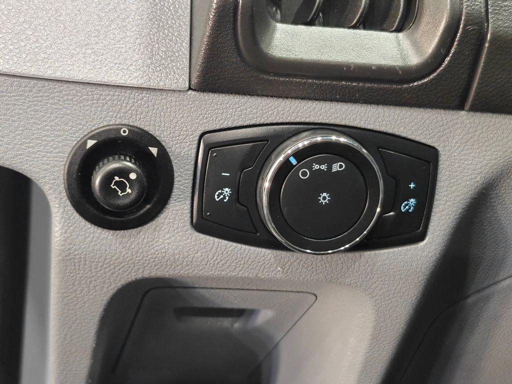 Used 2016 Ford Transit 150 XL image 7