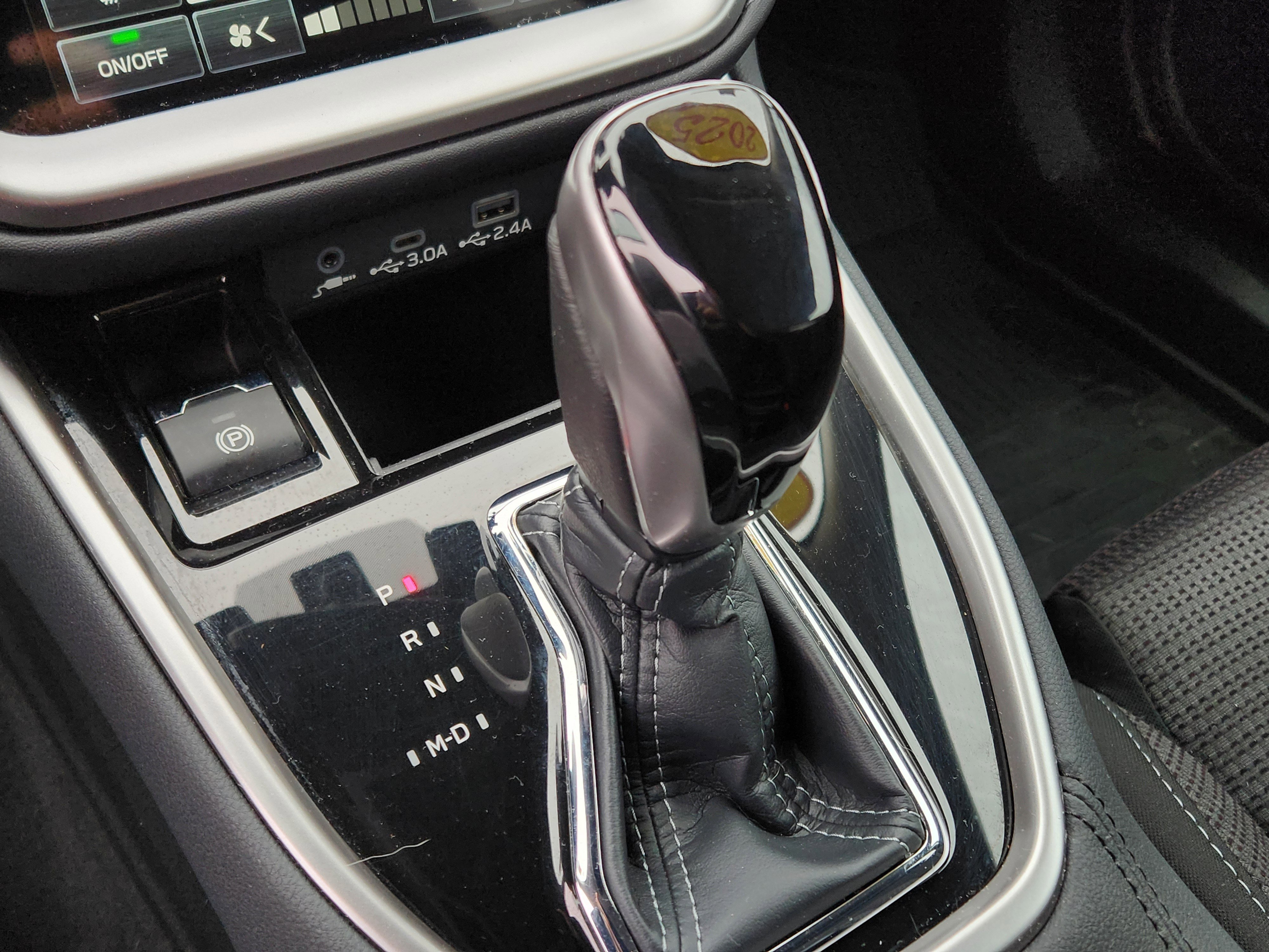 Certified 2025 Subaru Outback Premium w/ Popular Package #1A image 22