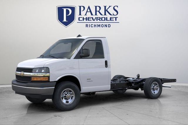 New 2025 Chevrolet Express 3500 w/ Power Convenience Package RWD image 3