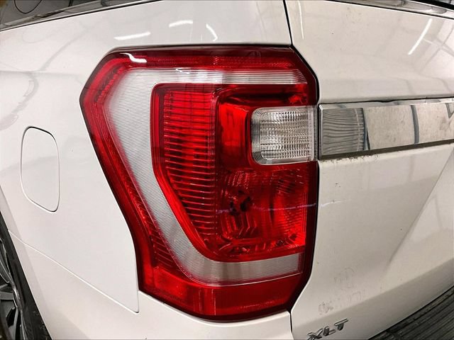 Used 2020 Ford Expedition Max XLT w/ Equipment Group 202A AWD/4WD image 29
