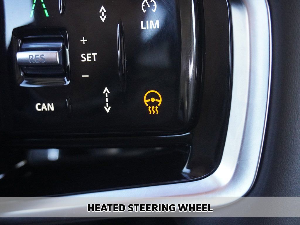 Used 2024 Land Rover Discovery Sport S image 11