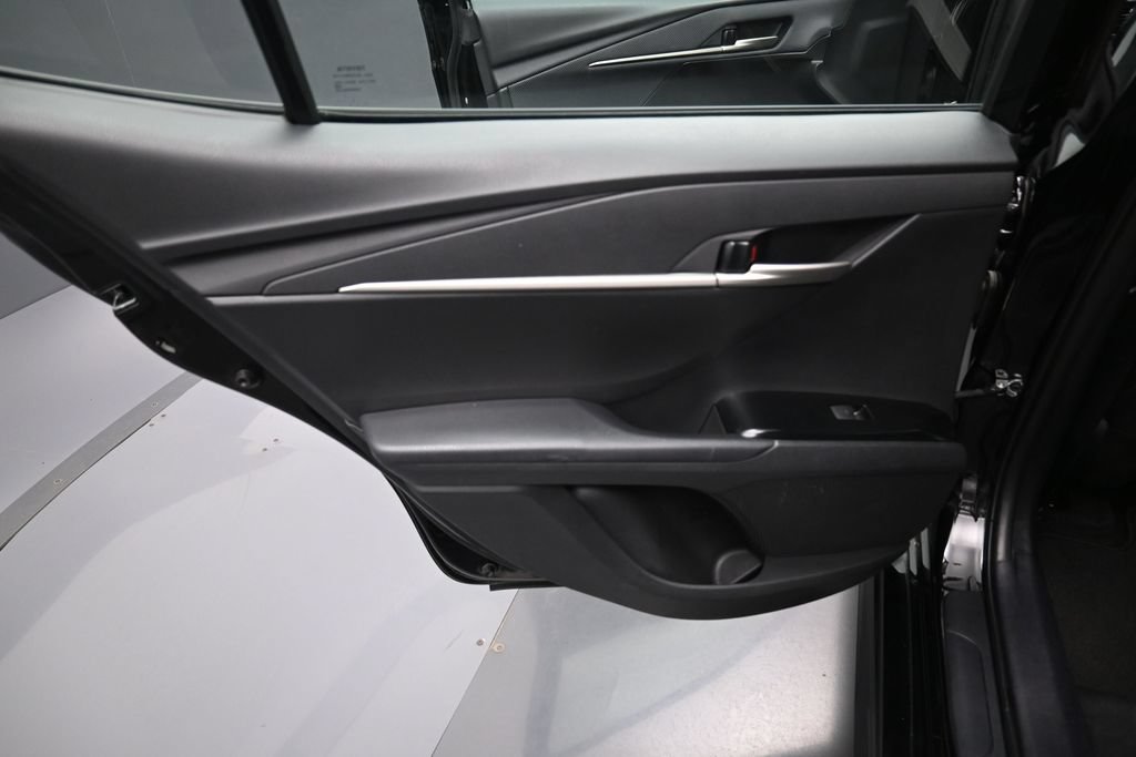 Used 2025 Toyota Camry SE FWD image 28