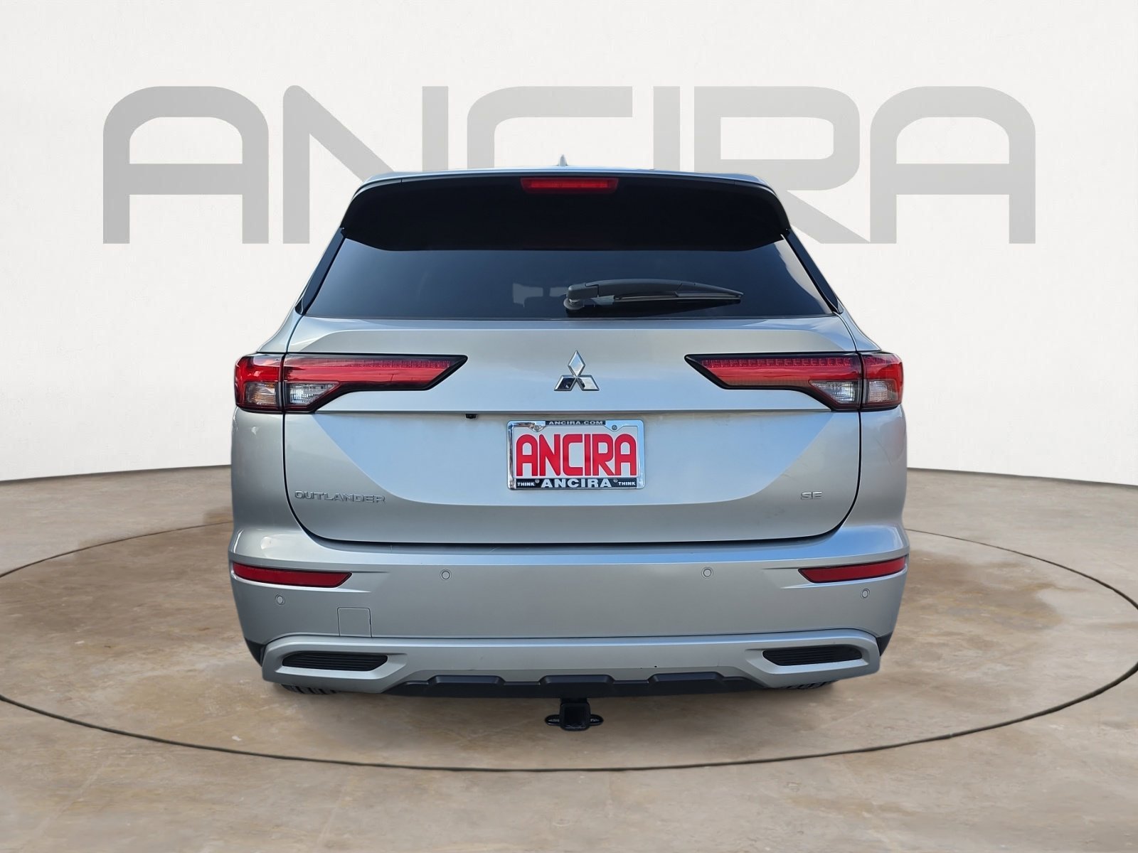 Used 2024 Mitsubishi Outlander SE image 8