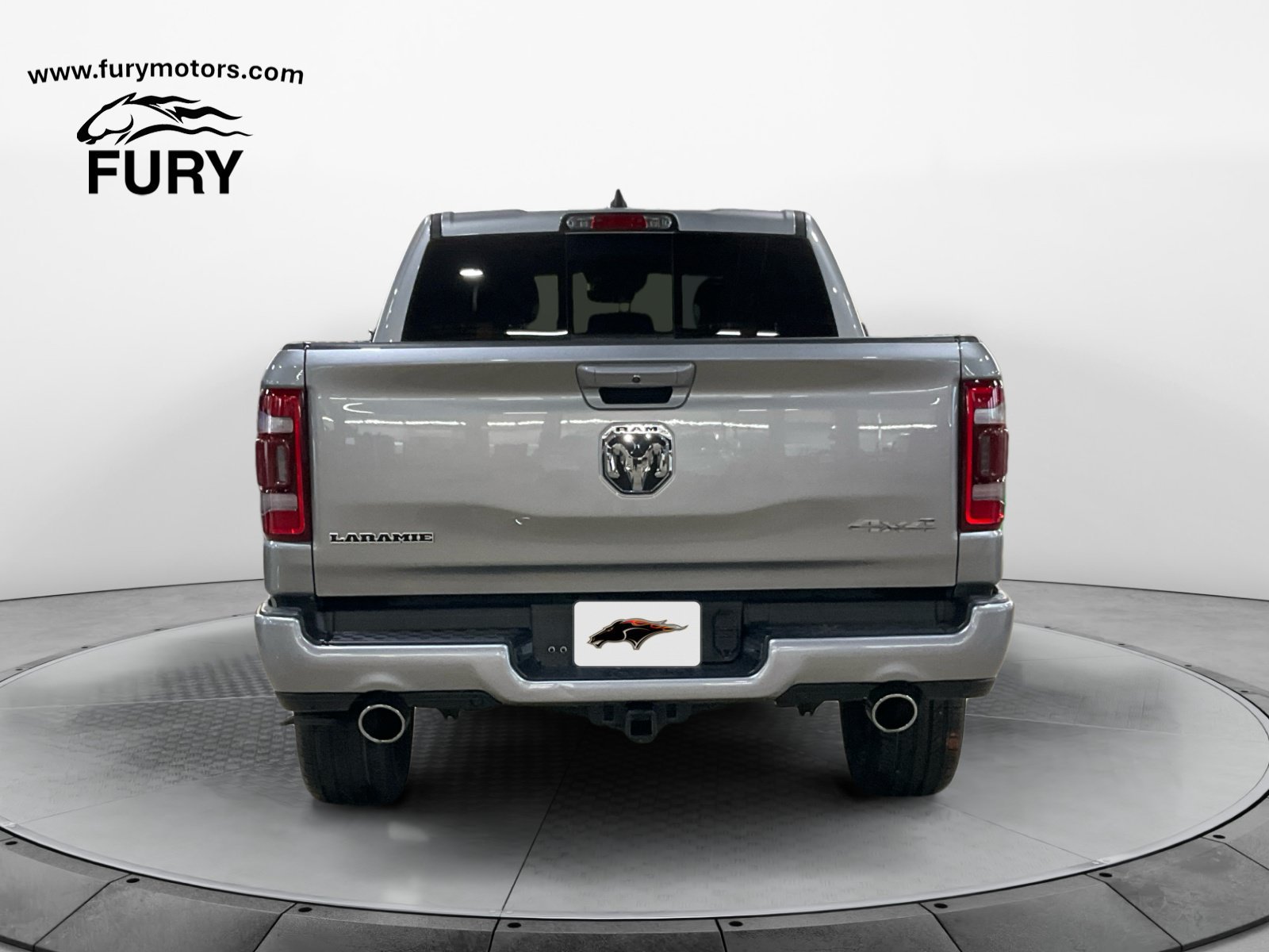 Used 2023 RAM 1500 Laramie AWD/4WD image 5