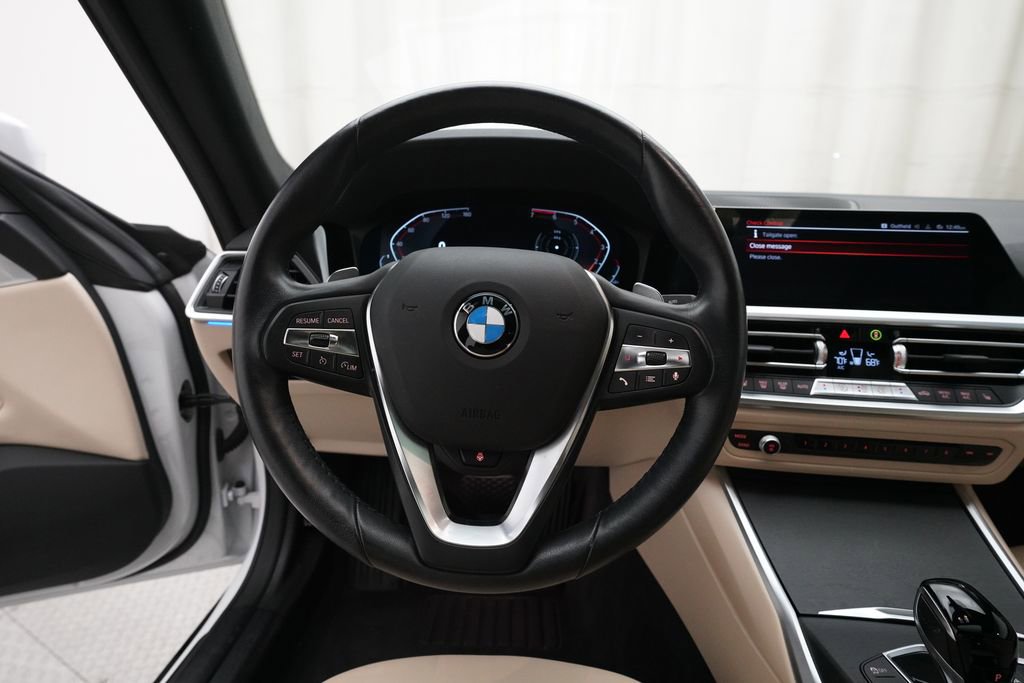Used 2023 BMW 430i Gran Coupe xDrive w/ M Sport Package AWD/4WD image 4