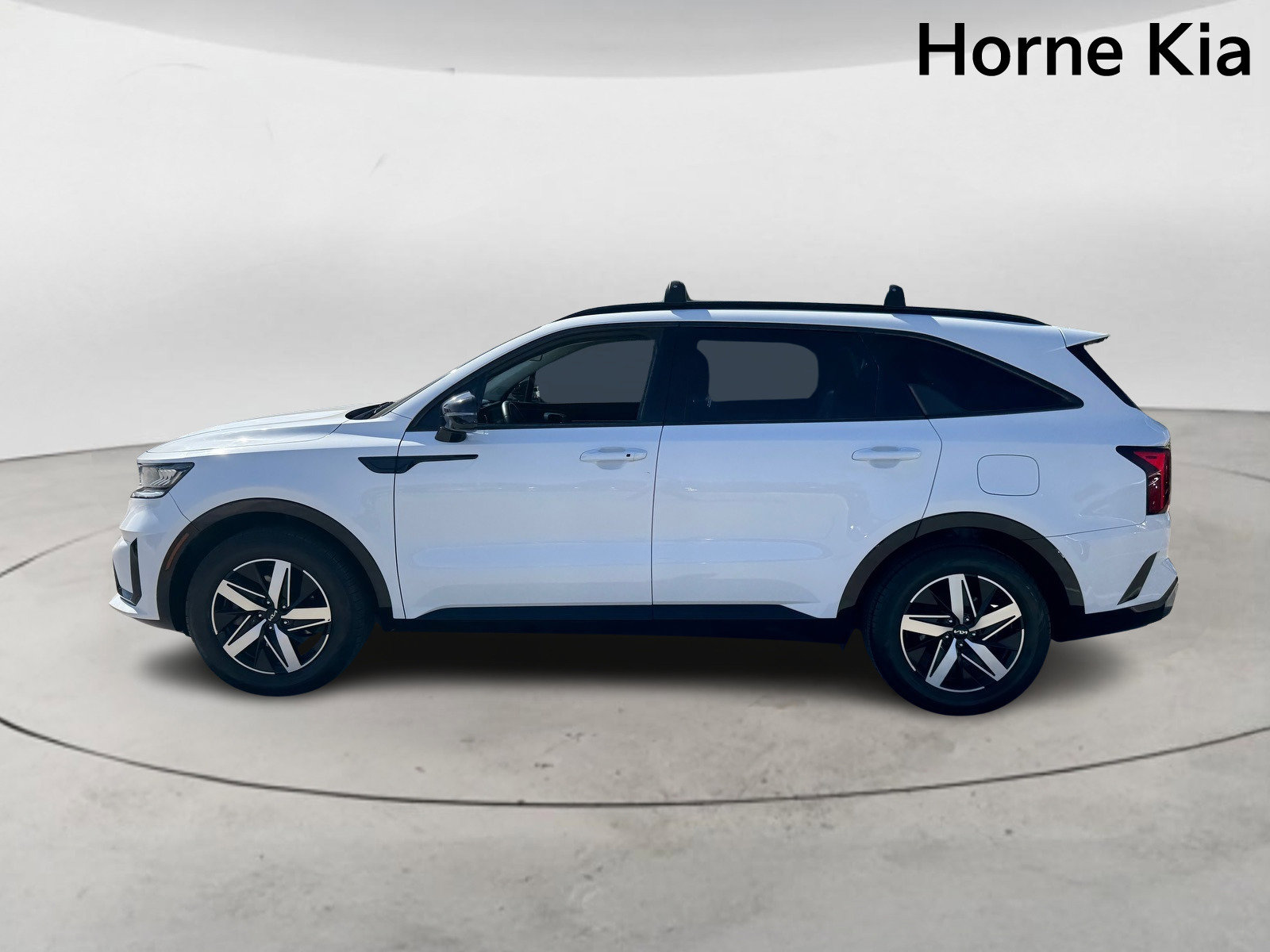 Used 2022 Kia Sorento S image 6