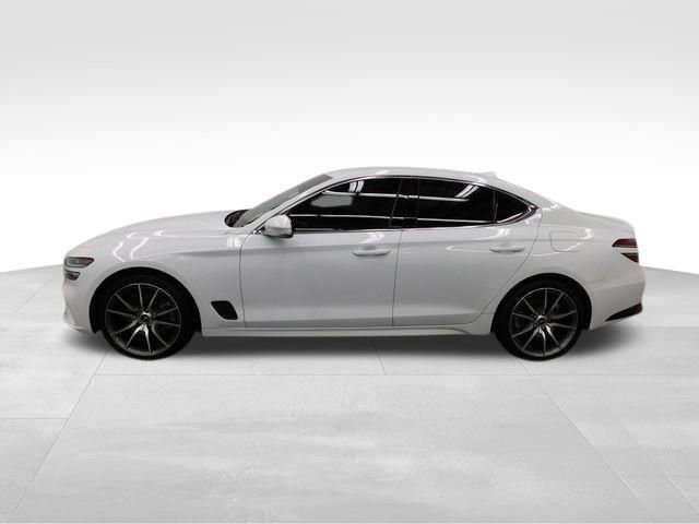 Used 2022 Genesis G70 3.3T image 7