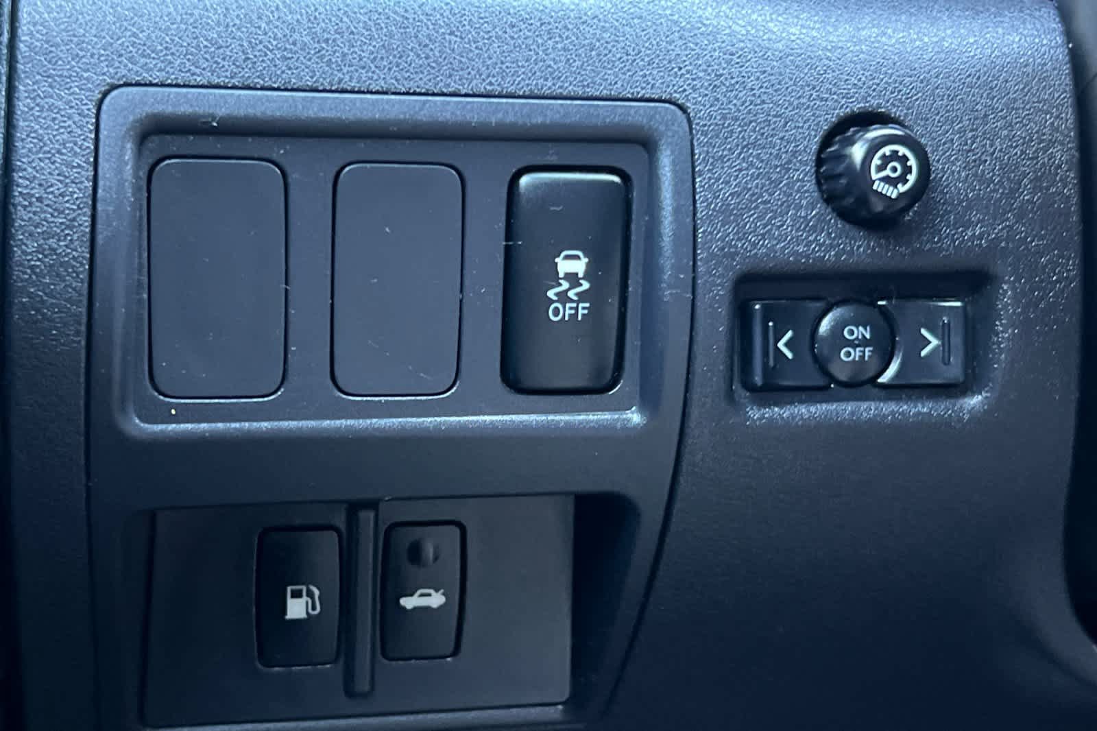 Used 2012 Lexus IS 250 w/ Premium Pkg Value Edition RWD image 28