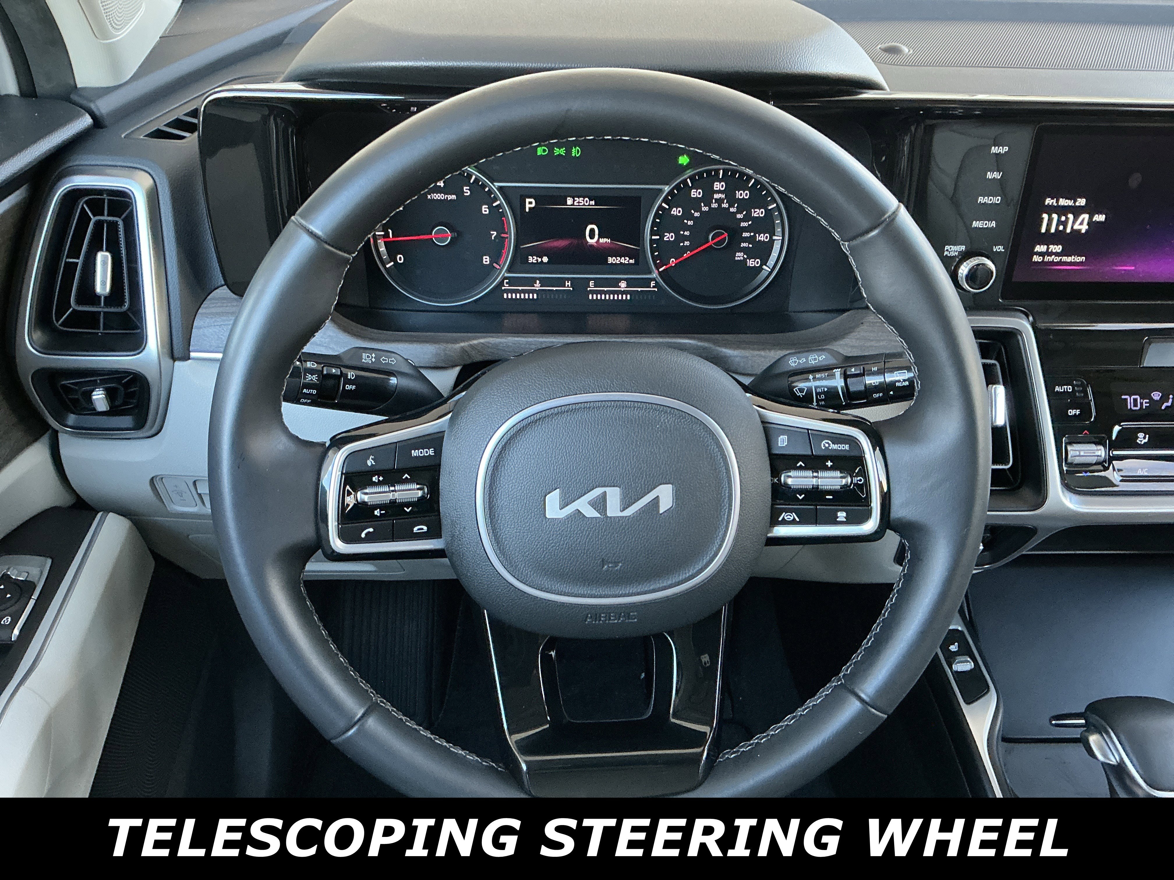 Used 2023 Kia Sorento EX w/ Panoramic Sunroof Package image 5