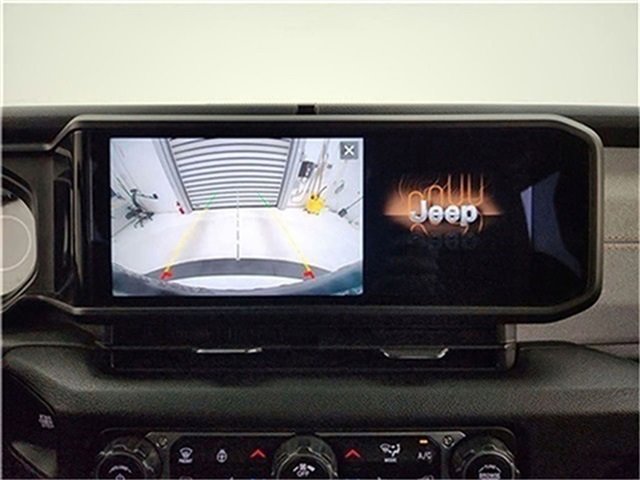 Used 2024 Jeep Wrangler Willys image 14